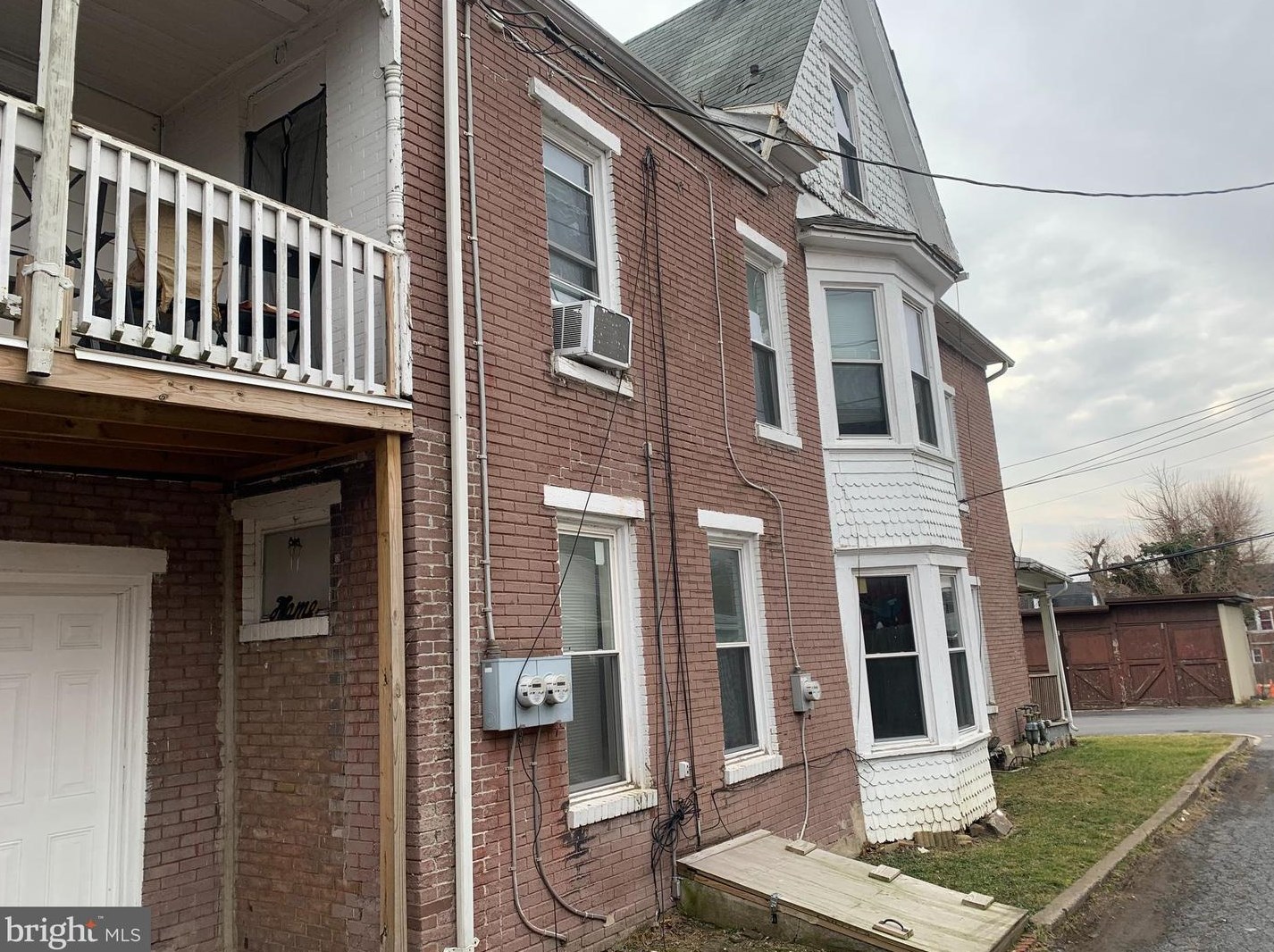 315 Burchfield St, Harrisburg PA  17104-1225 exterior