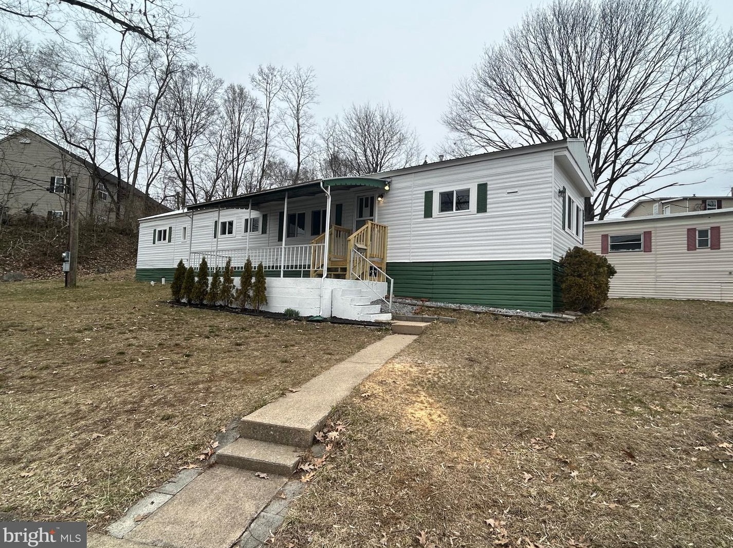 1 Sunrise Dr, Swatara, PA 17033