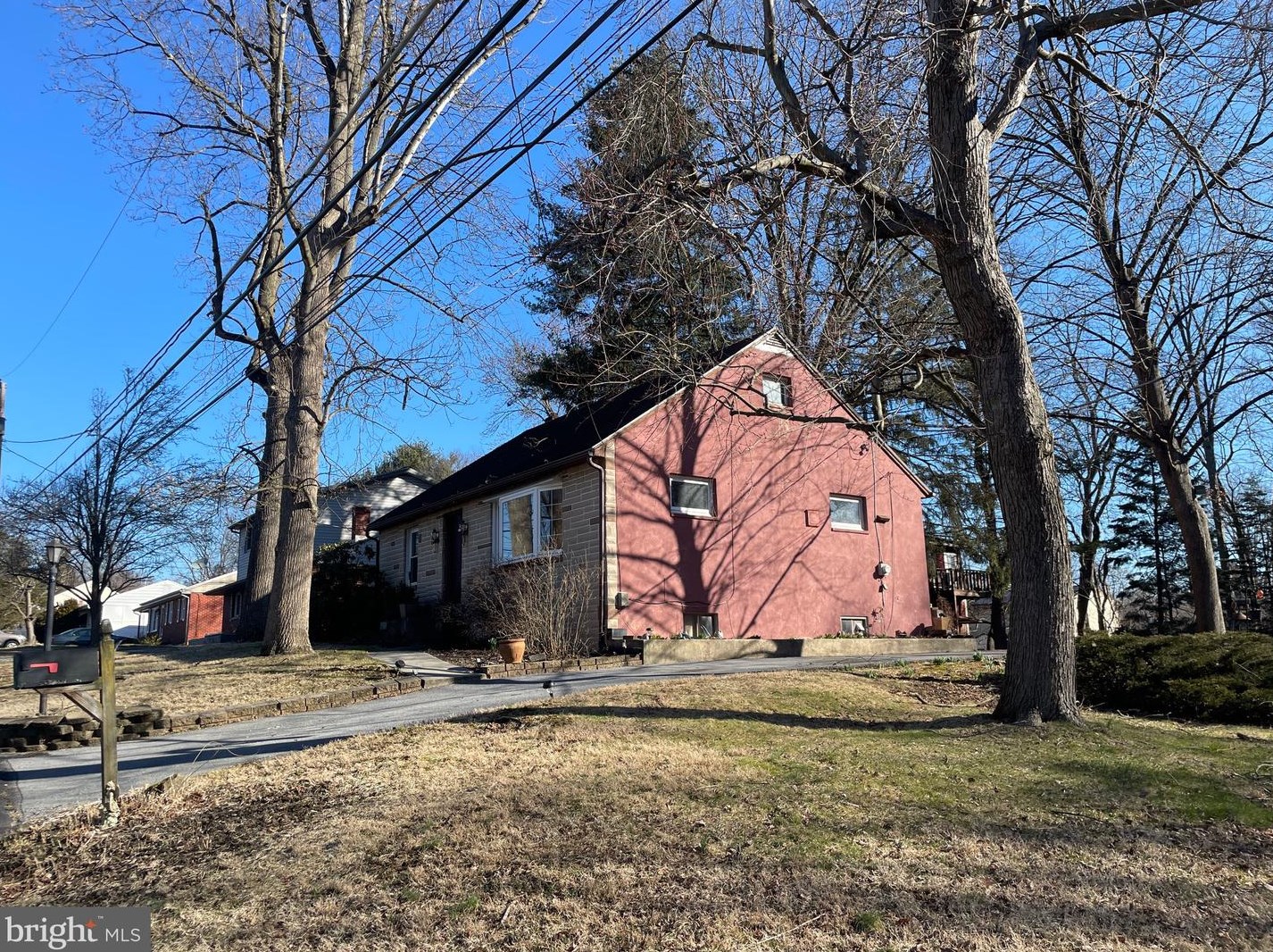 1519 Embassy Dr, Harrisburg, PA 17109-5611