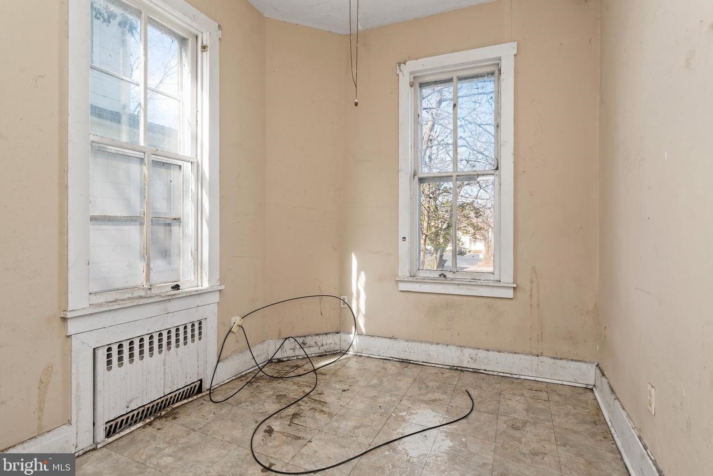 23 W Main St, Elizabethville, PA 17023