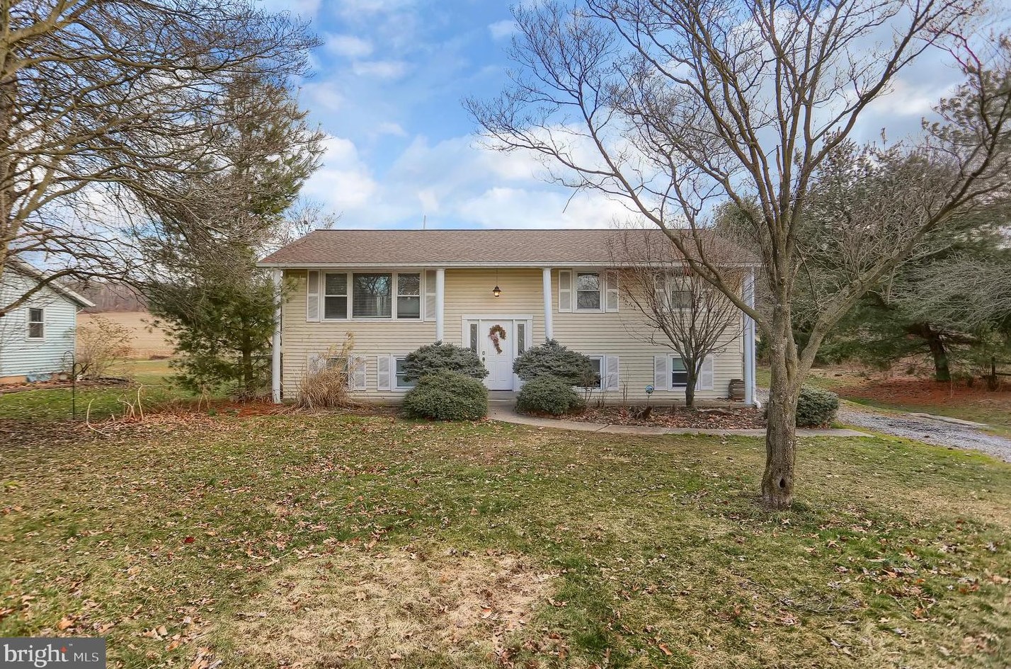 67 Pawnee Ln, Powells Vly, PA 17032