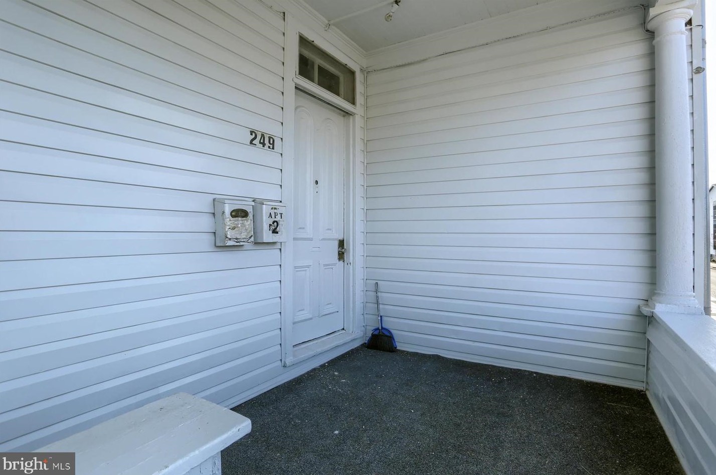247 Front St, Harrisburg, PA 17113-2240