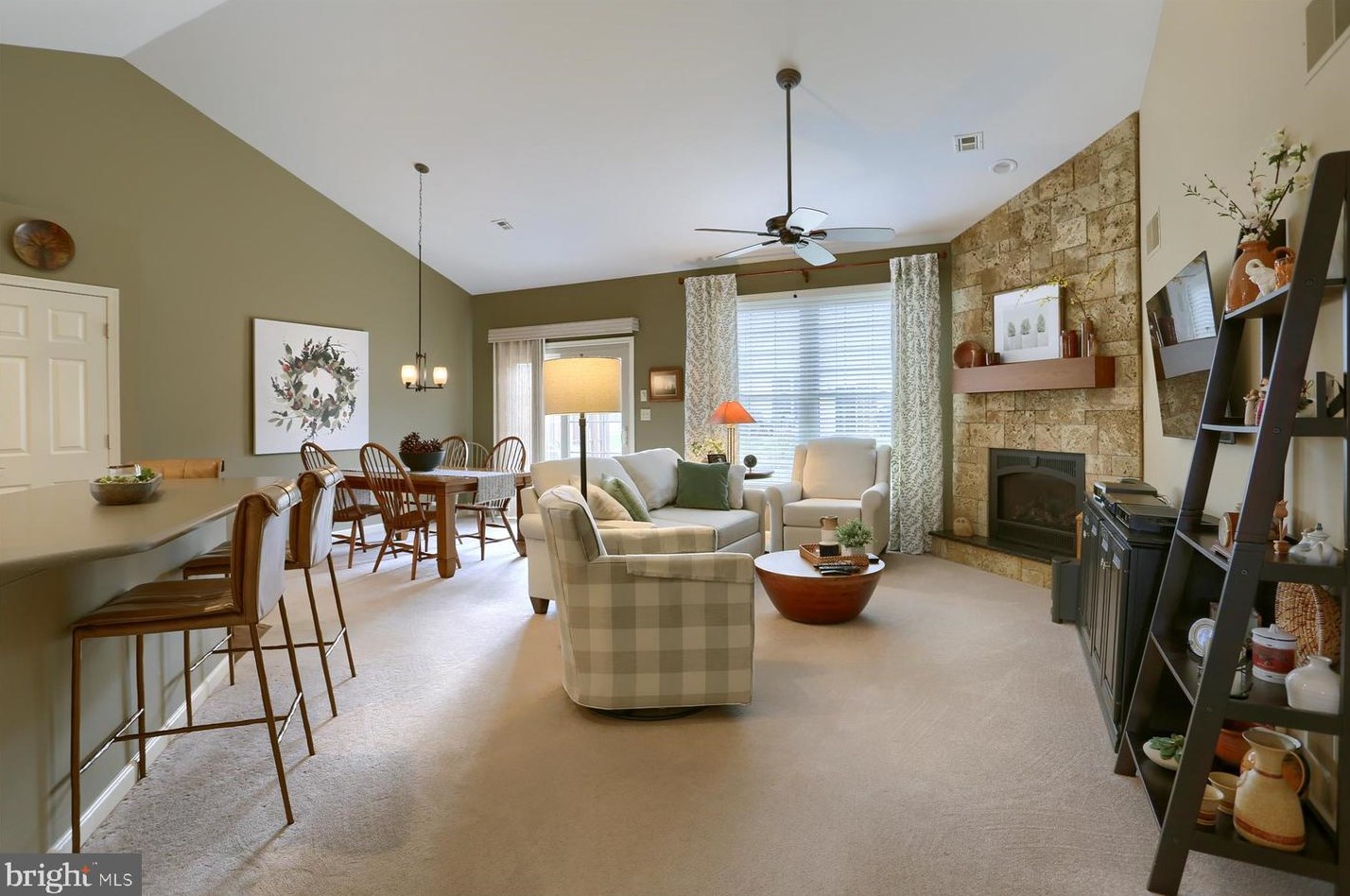 400 Lakeview Ct, Harrisburg, PA 17110-3986