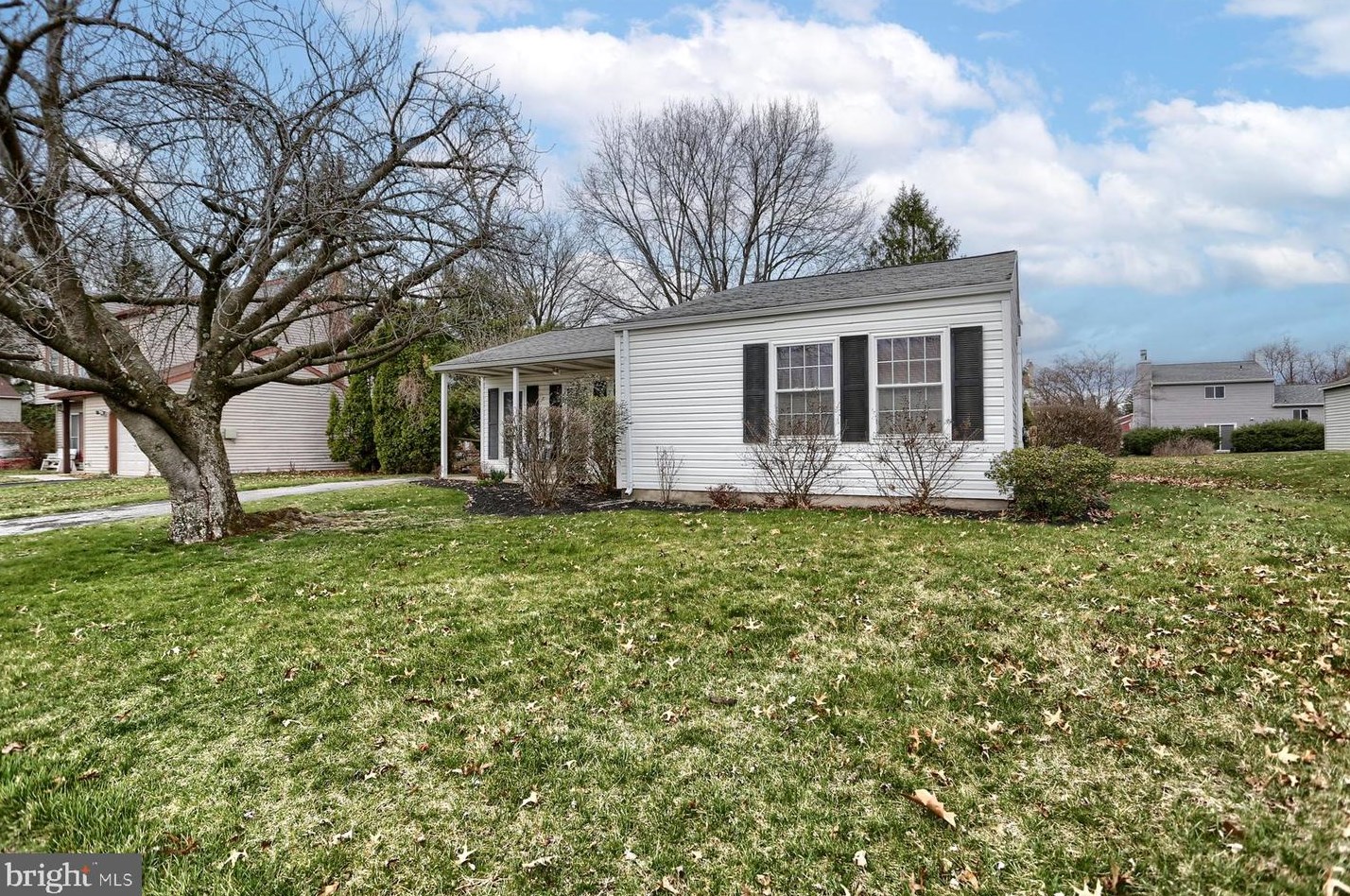 102 Heather Dr, Harrisburg, PA 17112-3203