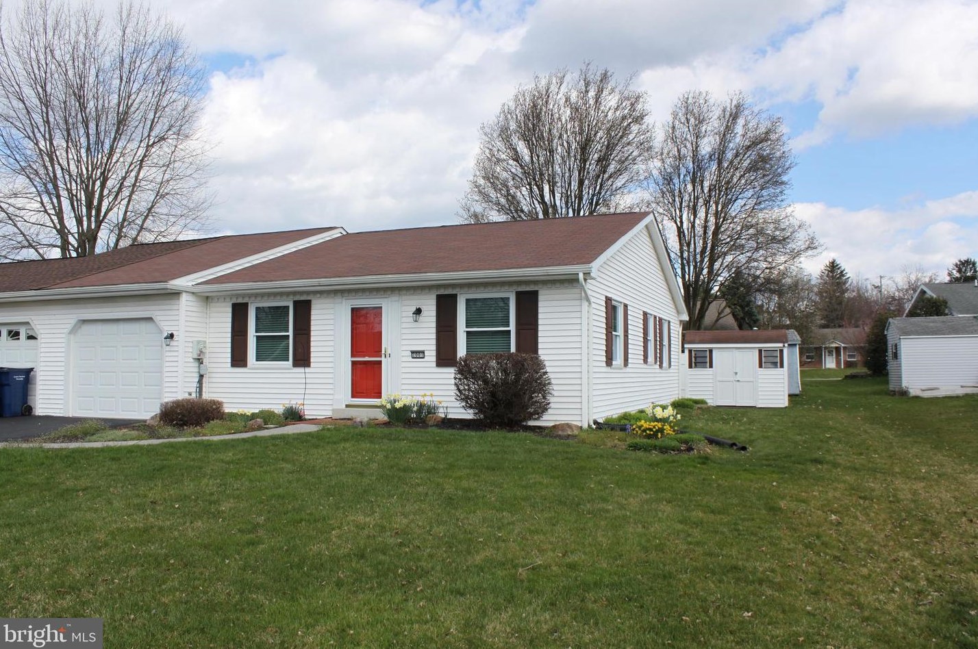 2001 Brentwood Dr, Hbg Inter Airp, PA 17057