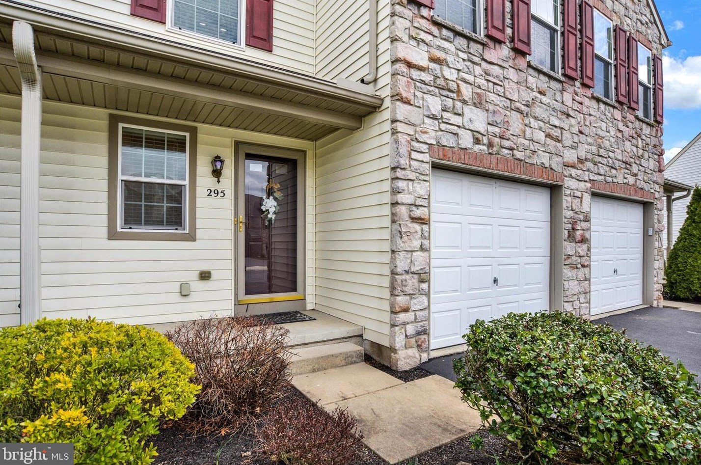 295 Buckley Dr, Harrisburg, PA 17112-2659