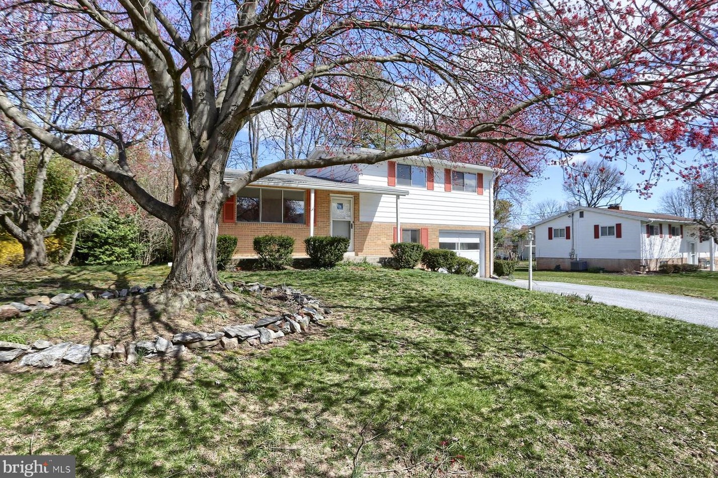 47 Brookside Ave, Swatara, PA 17033
