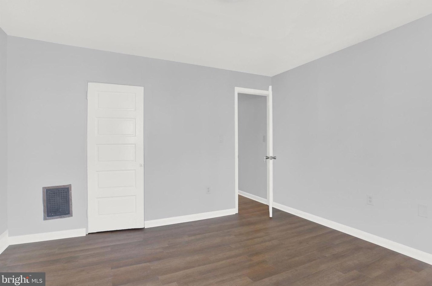 442 Cres St, Harrisburg PA  17104-1715 exterior