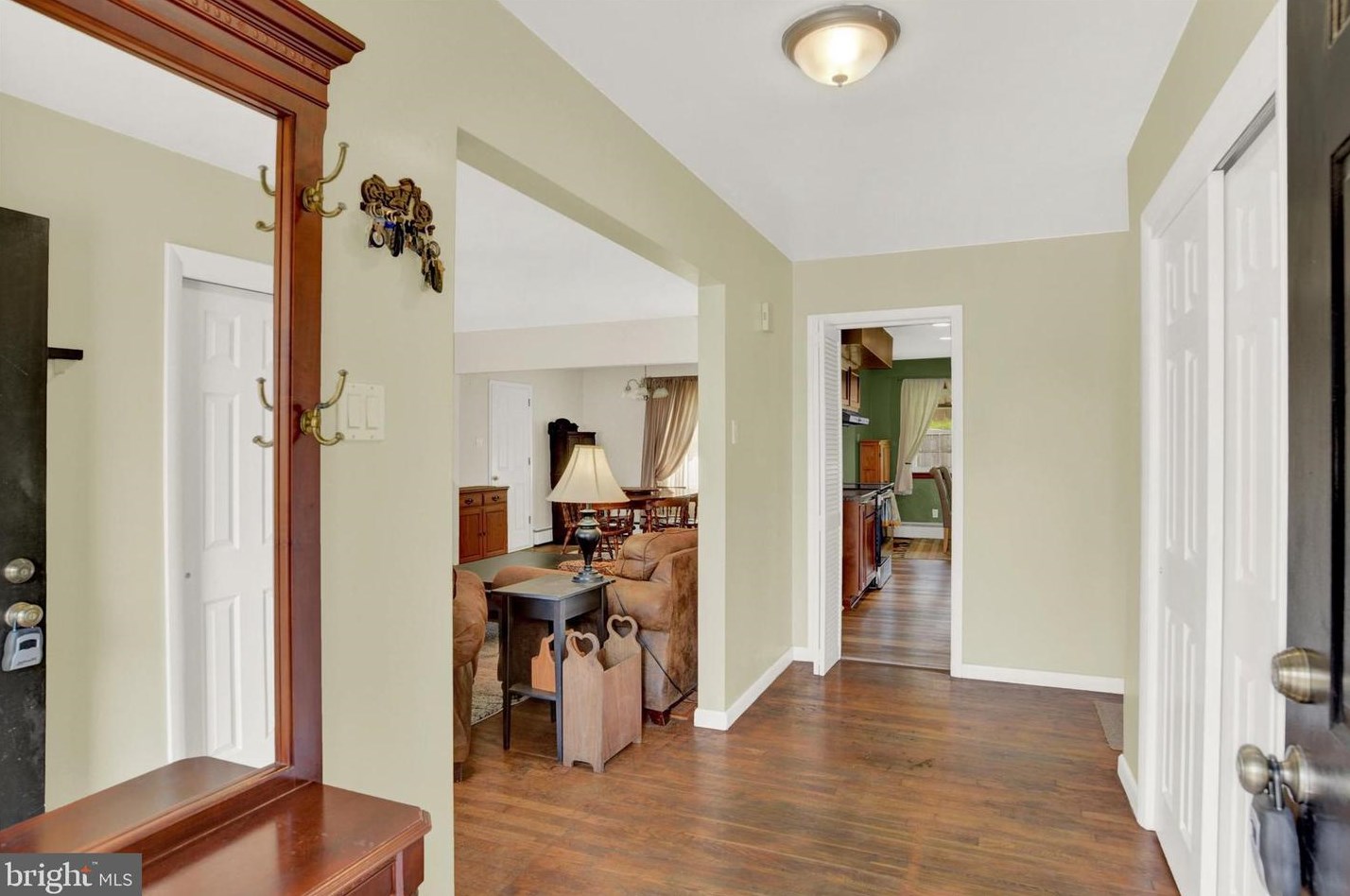 5141 Lake Dr, Harrisburg, PA 17112