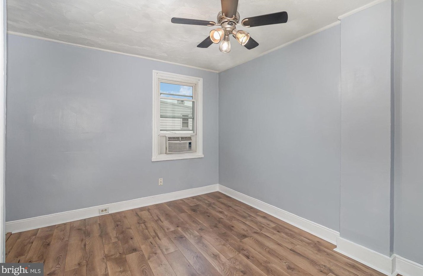 1317 Penn St, Harrisburg PA  17102-2649 exterior