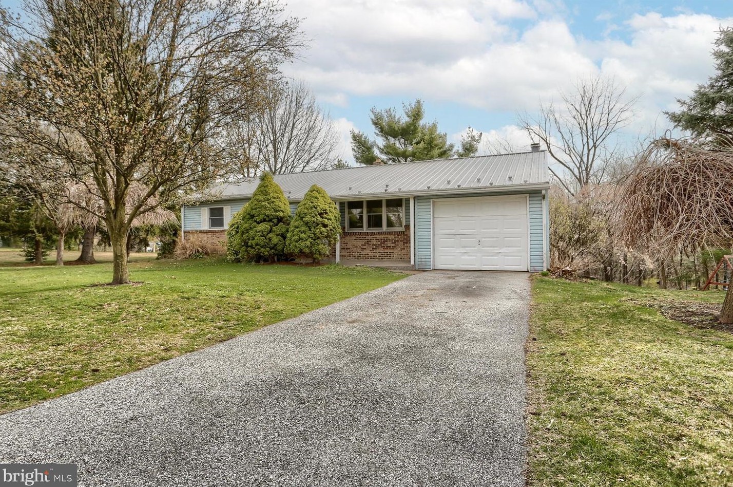 1199 Pleasant Rd, Harrisburg, PA 17111-2949
