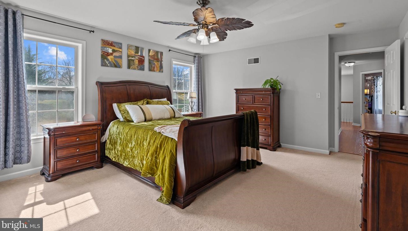 206 Mapleton Dr, Harrisburg PA  exterior