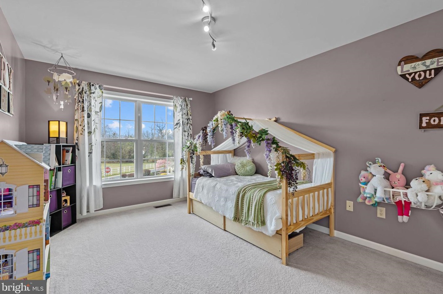 206 Mapleton Dr, Harrisburg PA  exterior