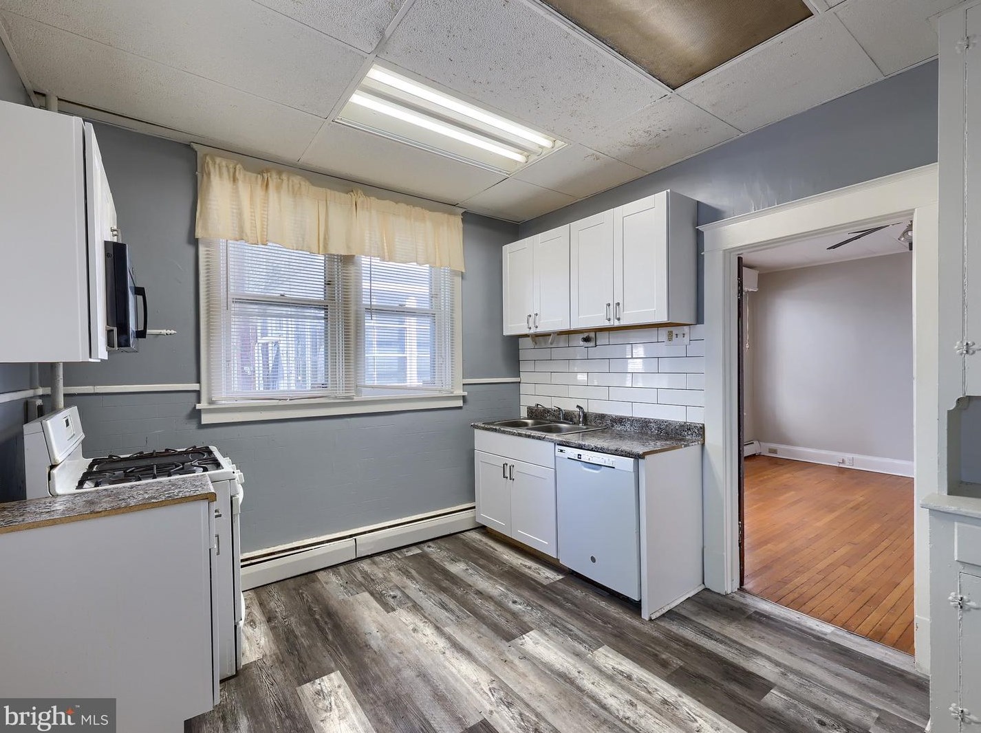 2214 3 St, Harrisburg PA  17110-1813 exterior