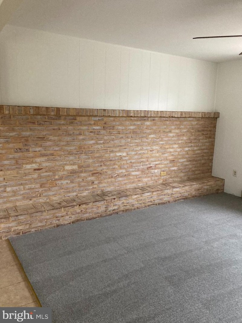 781 Chaucer Dr, Harrisburg PA  17111-3825 exterior