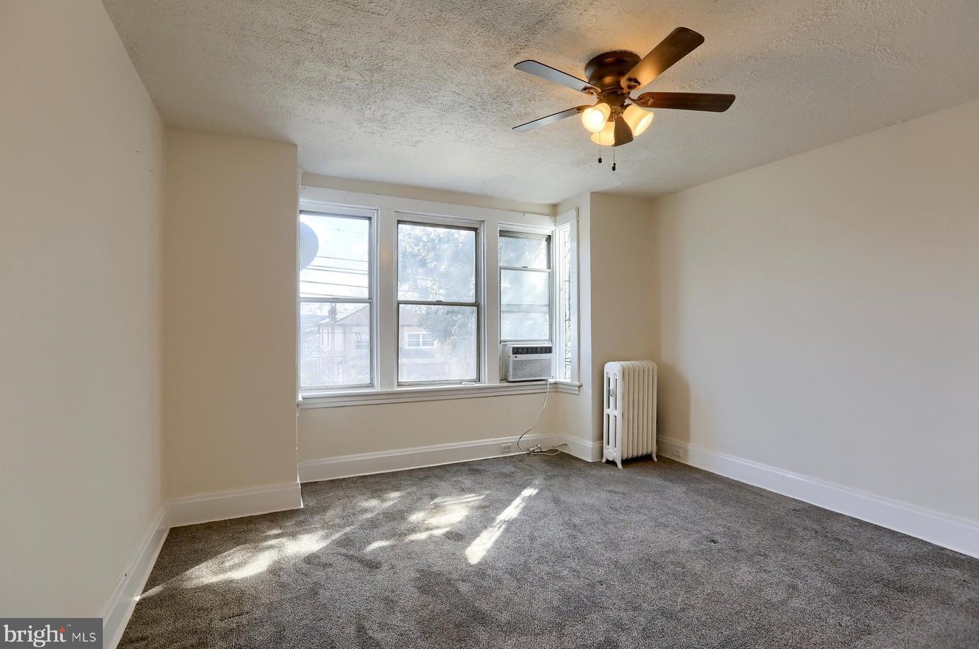 2624 Derry St, Harrisburg PA  17111-1146 exterior