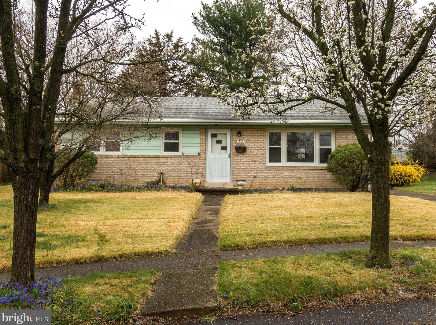 6930 Huntingdon St, Harrisburg, PA 17111