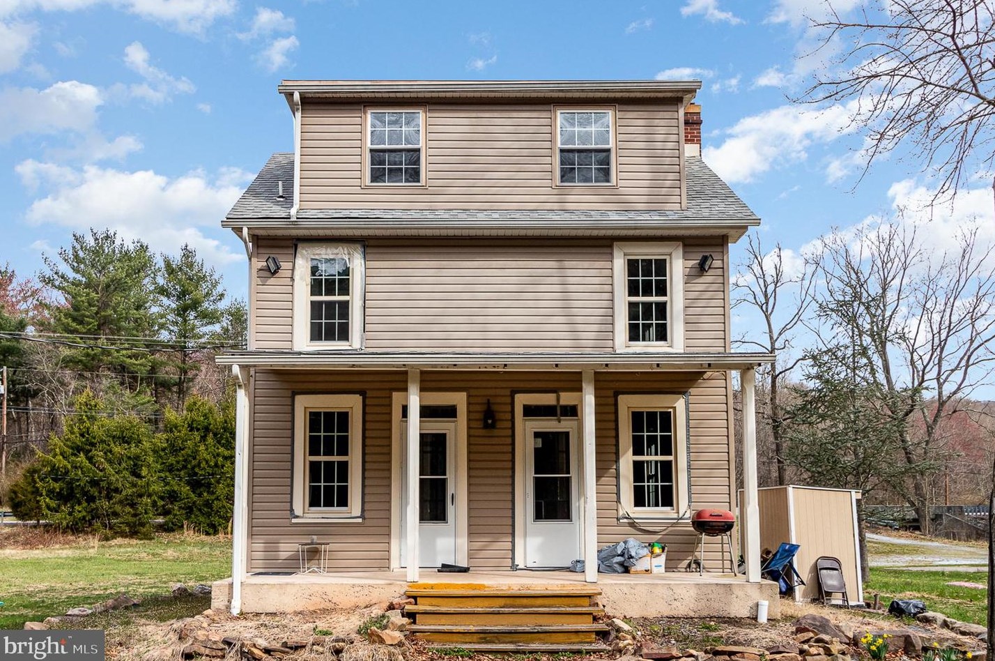 1001 Fishing Crk Vly Rd, Harrisburg PA 17112-9234 exterior