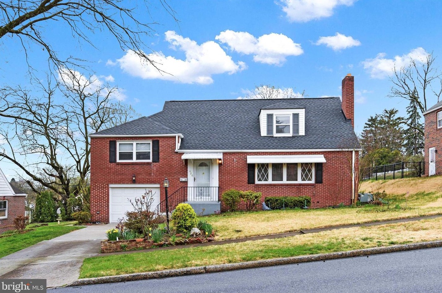 420 Rosewood Ln, Harrisburg, PA 17111