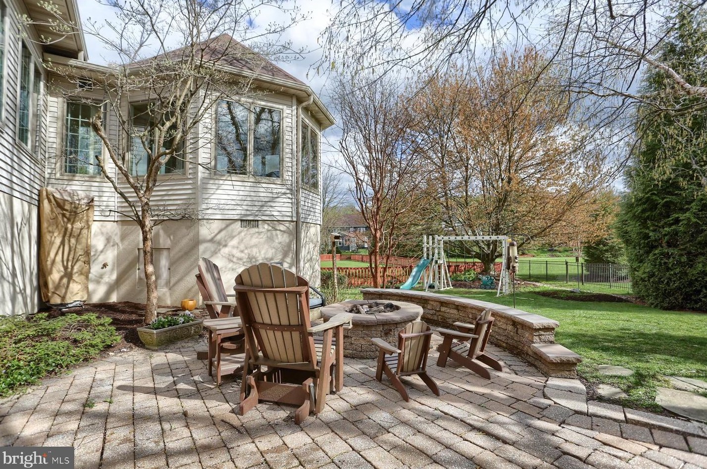 1238 Cardinal Way Rd, Hummelstown PA  17036-8548 exterior