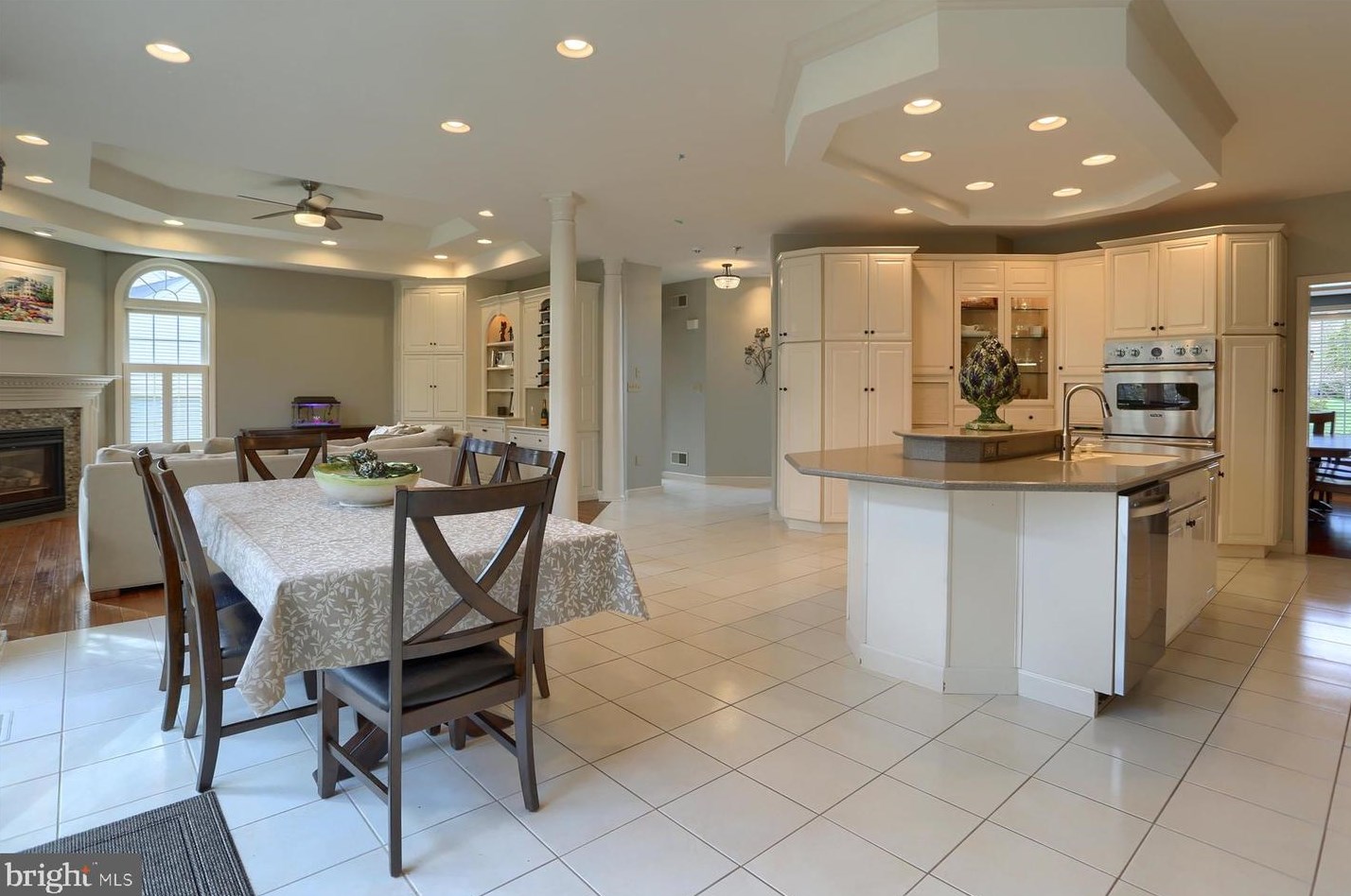 1238 Cardinal Way Rd, Hummelstown PA  17036-8548 exterior
