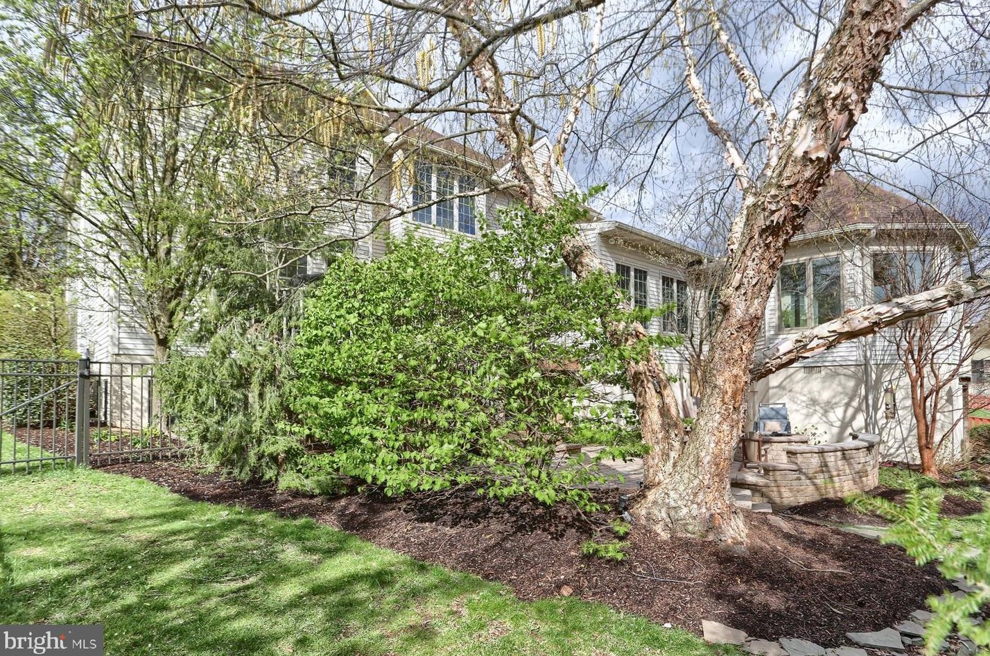 1238 Cardinal Way Rd, Hummelstown PA  17036-8548 exterior