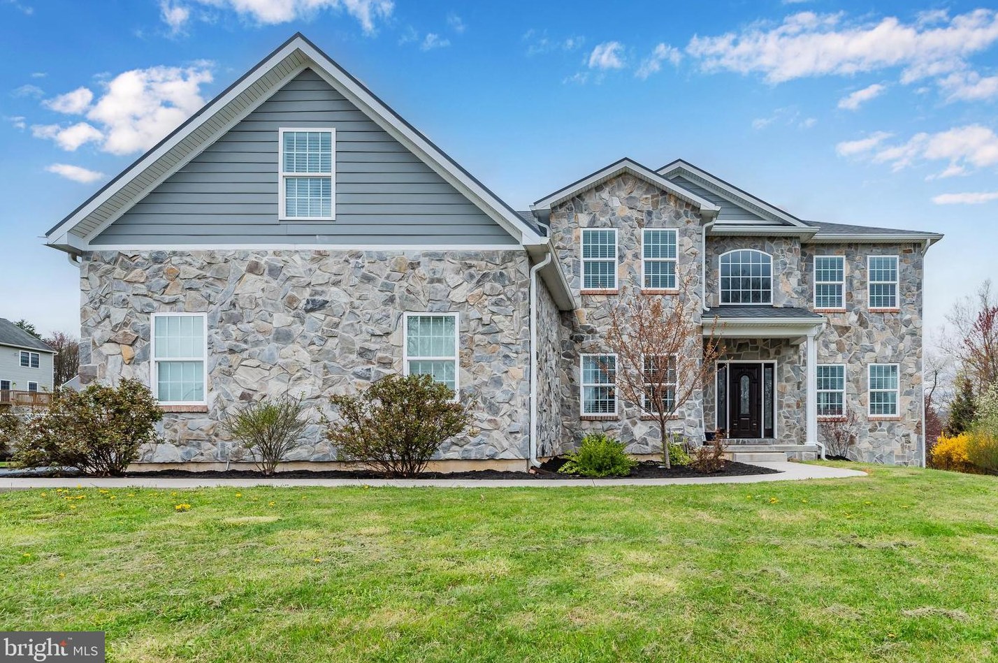 4502 Egret Dr, Harrisburg, PA 17112