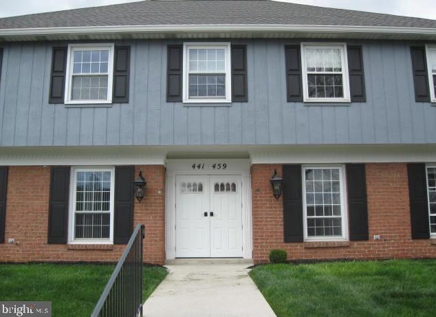 443 Caracas Ave W, Swatara, PA 17033