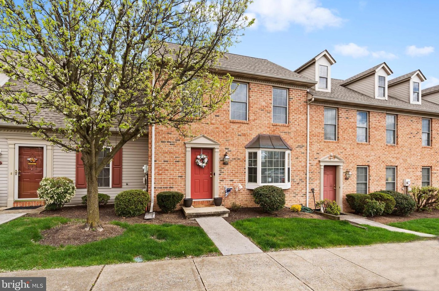 321 Woodland View Ct, Harrisburg, PA 17110-3938