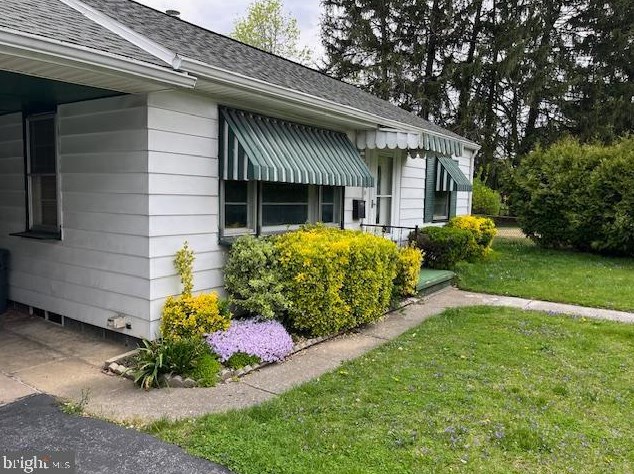2040 Briggs St, Harrisburg, PA 17103