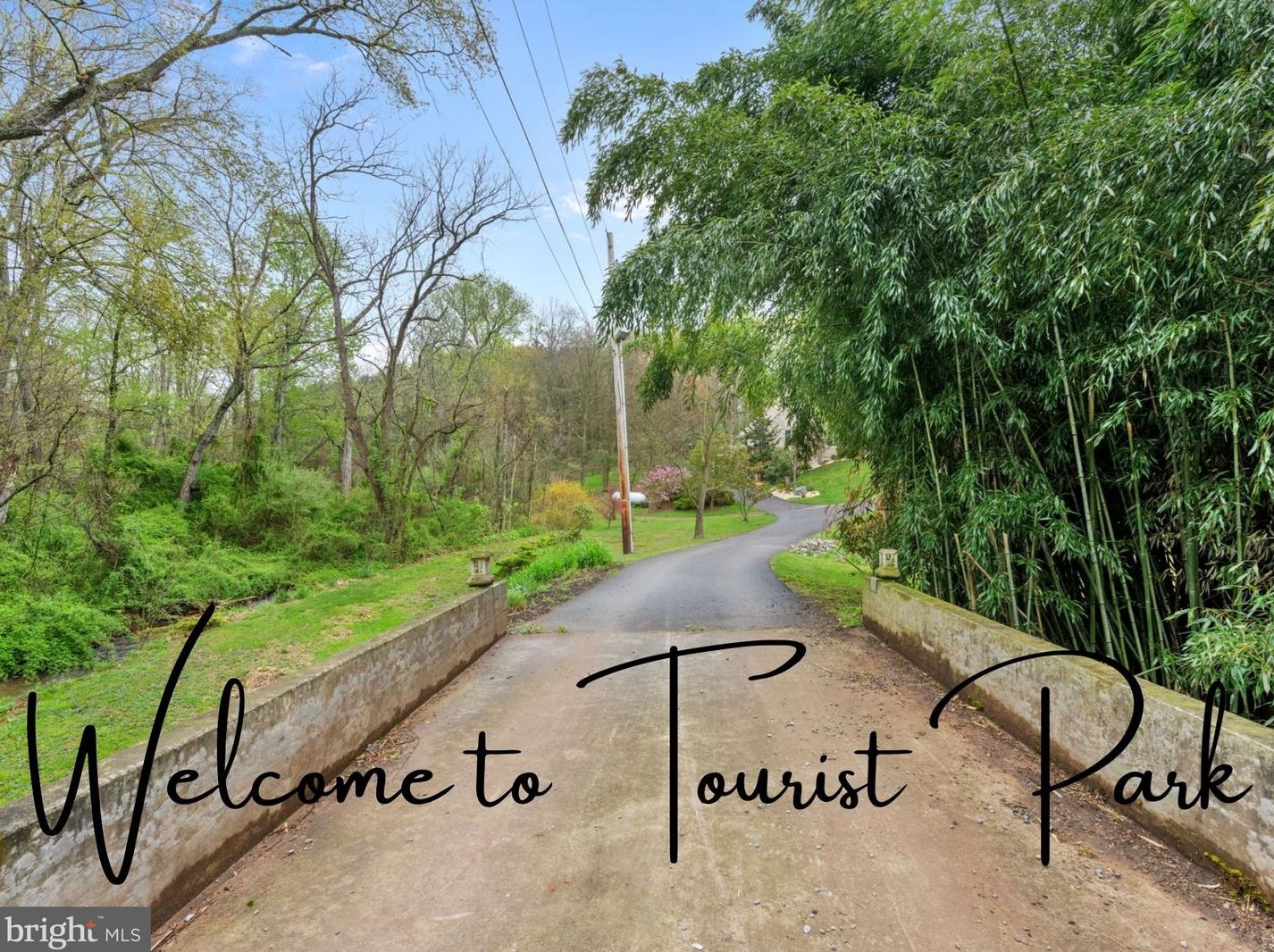 701 Tourist Park Rd, Powells Vly, PA 17032