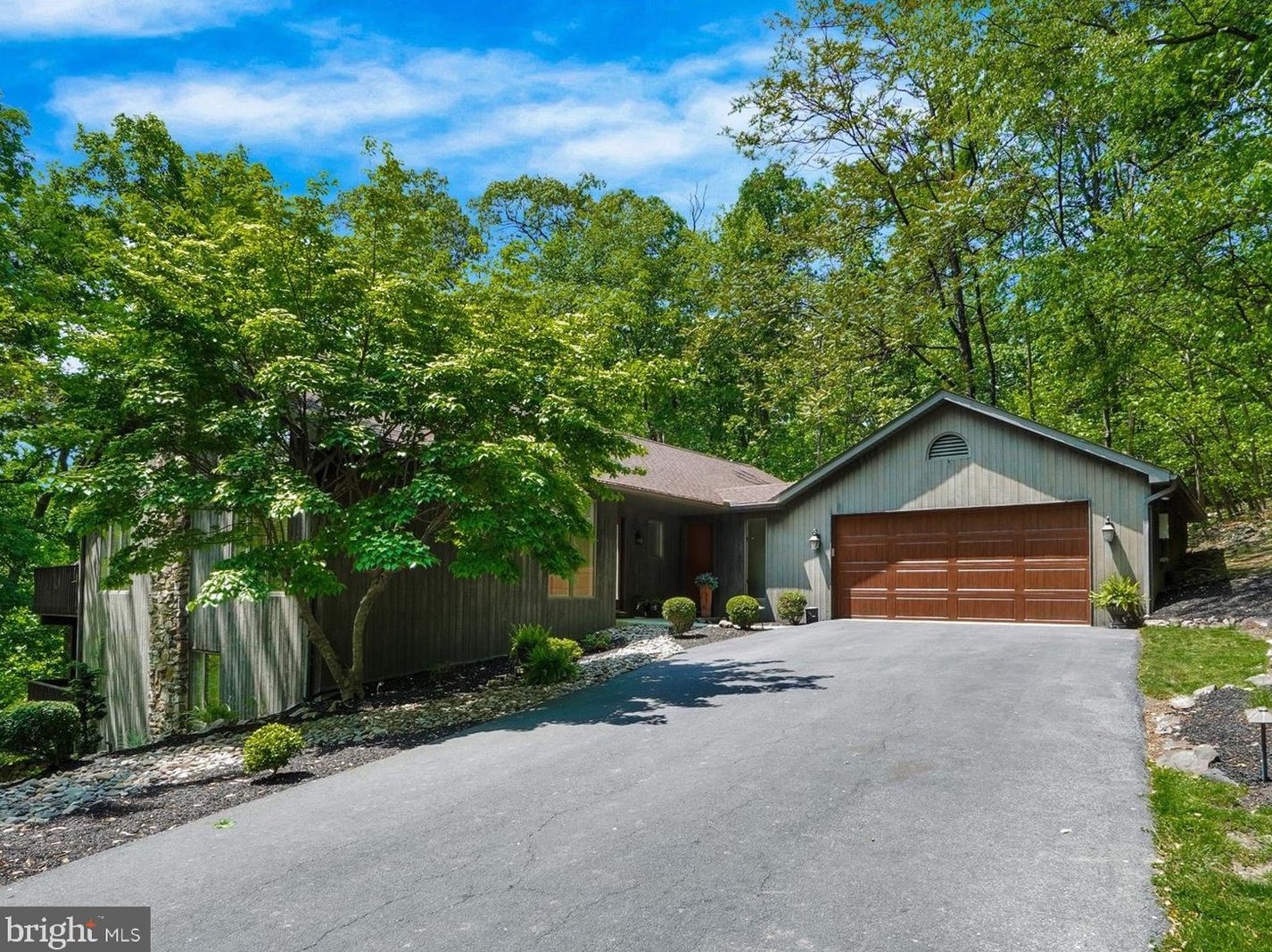 4728 Great Oak Ln, Harrisburg, PA 17110-3246