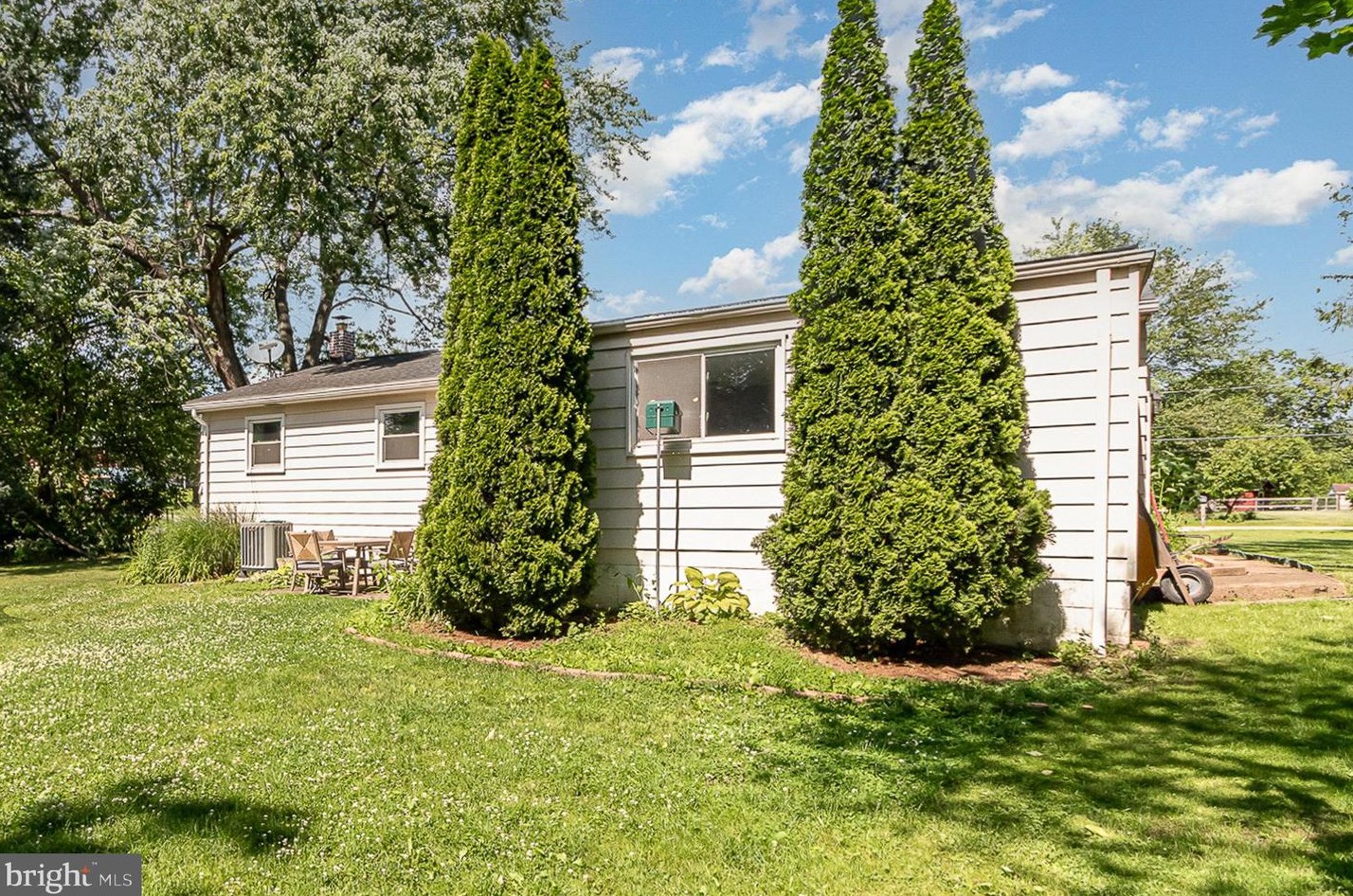 600 Burgundy Rd, Harrisburg PA  17112-3107 exterior