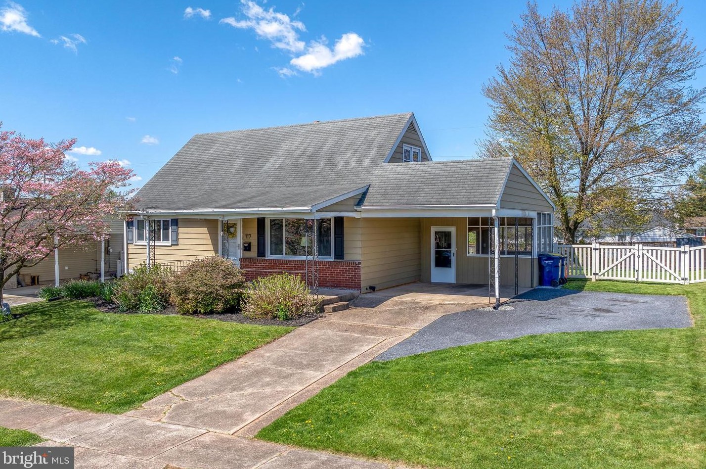 117 Shirley Dr, Hbg Inter Airp, PA 17057-3345