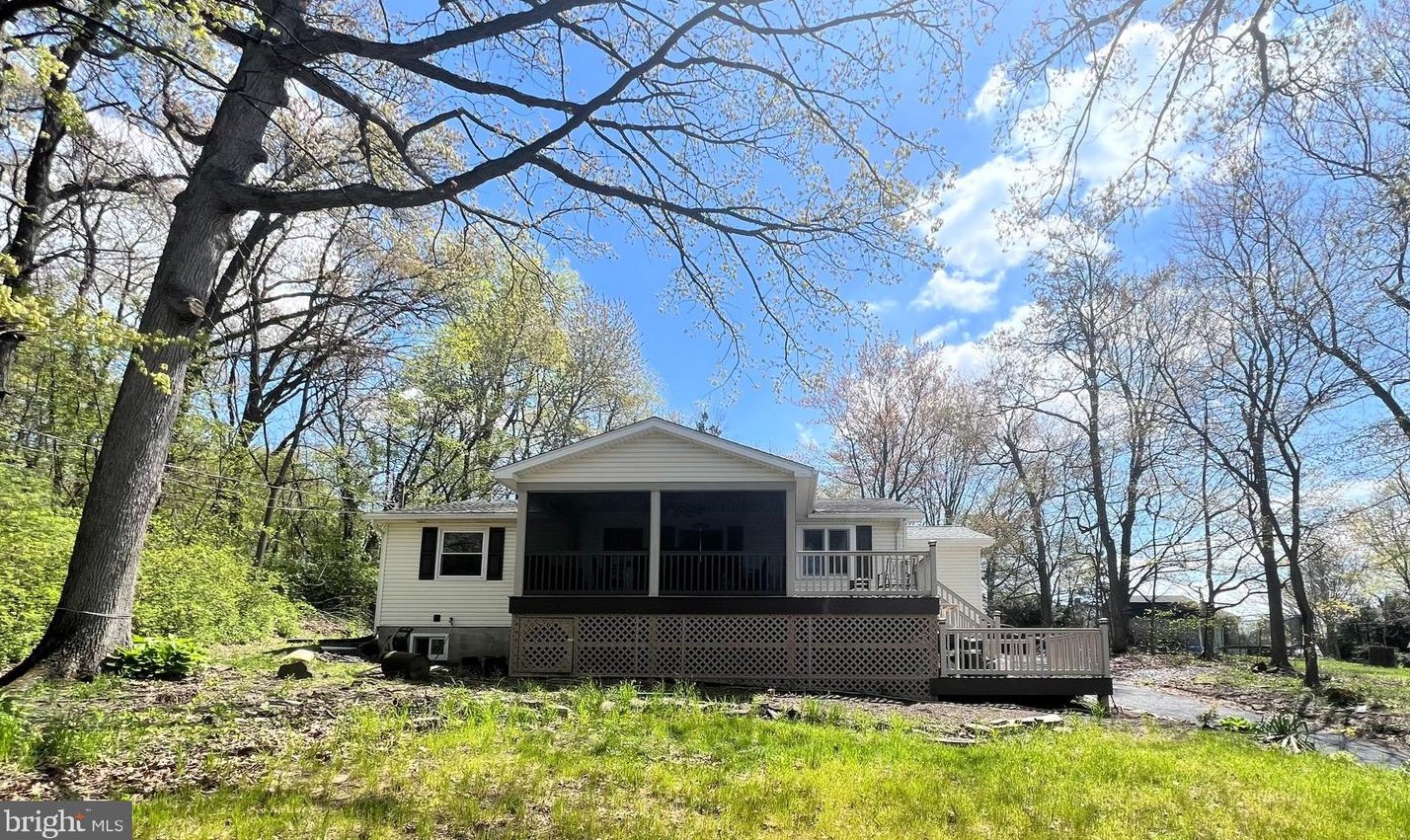 363 Dividing Ridge Rd, Powells Vly, PA 17032