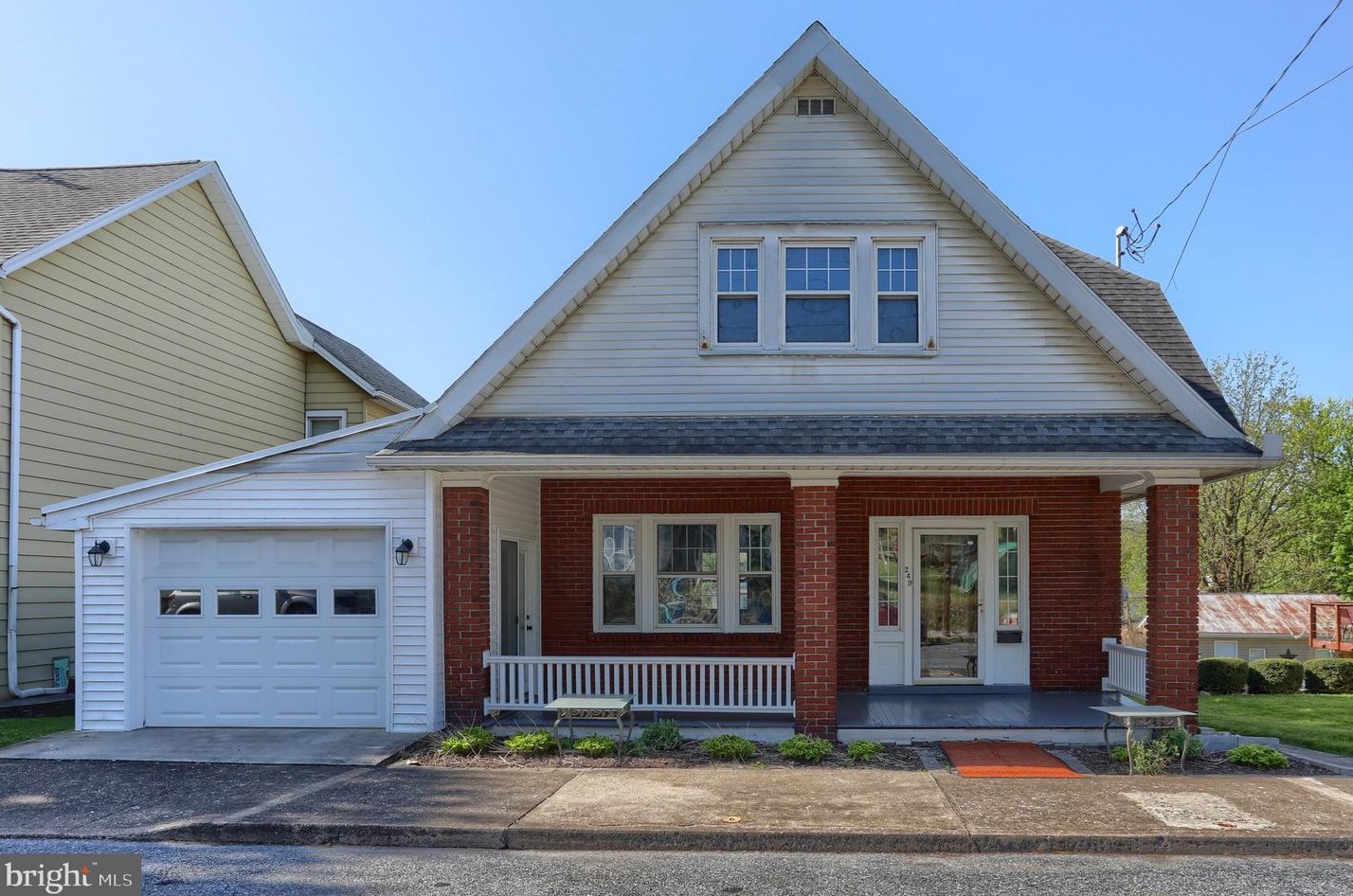 249 Market St, Highspire, PA 17034