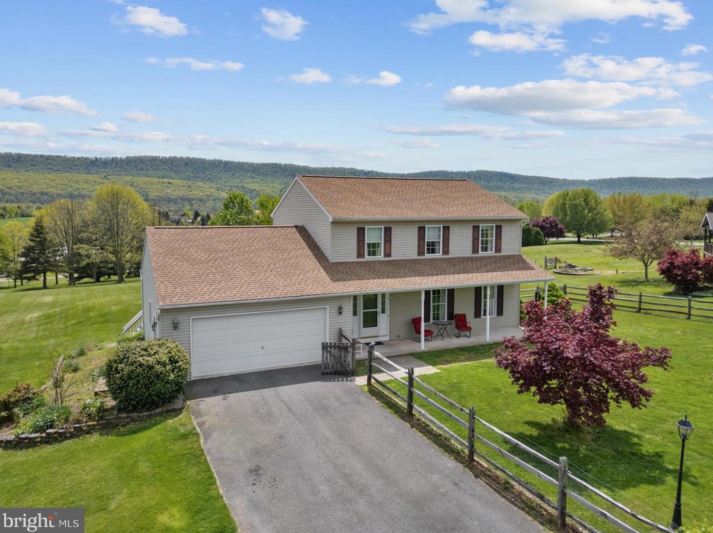 22 Scott Dr, Powells Vly, PA 17032