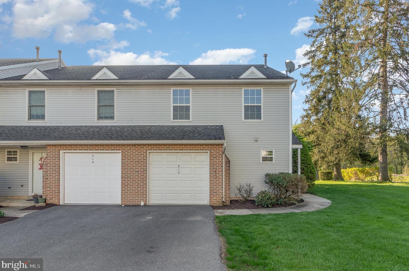 313 Fawn Ridge N, Harrisburg, PA 17110