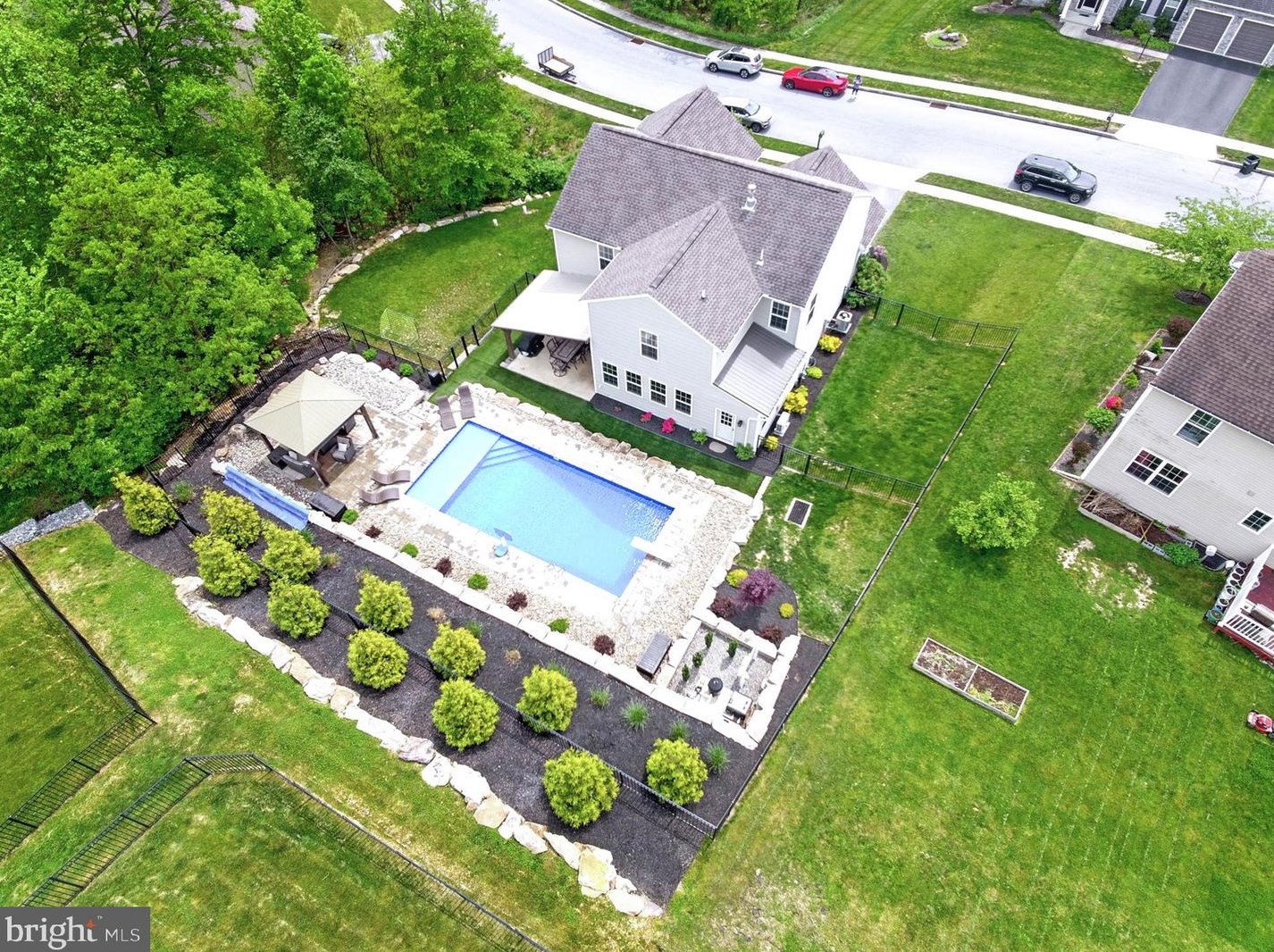 2228 Northview Ln, Harrisburg PA 17110-3913 exterior