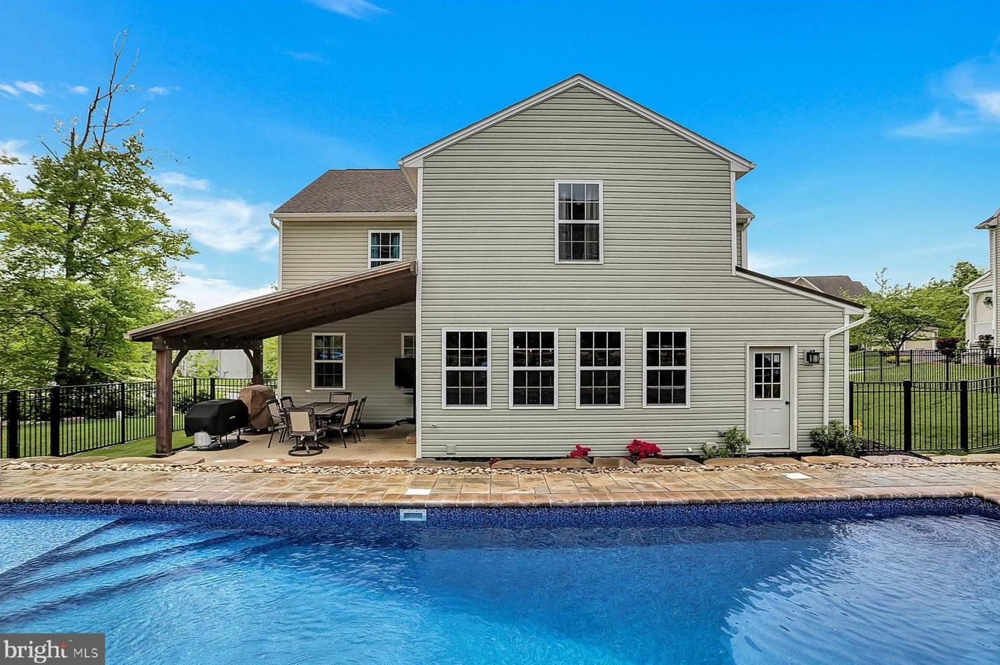 2228 Northview Ln, Harrisburg PA 17110-3913 exterior