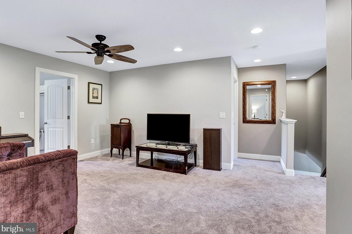 2228 Northview Ln, Harrisburg PA 17110-3913 exterior