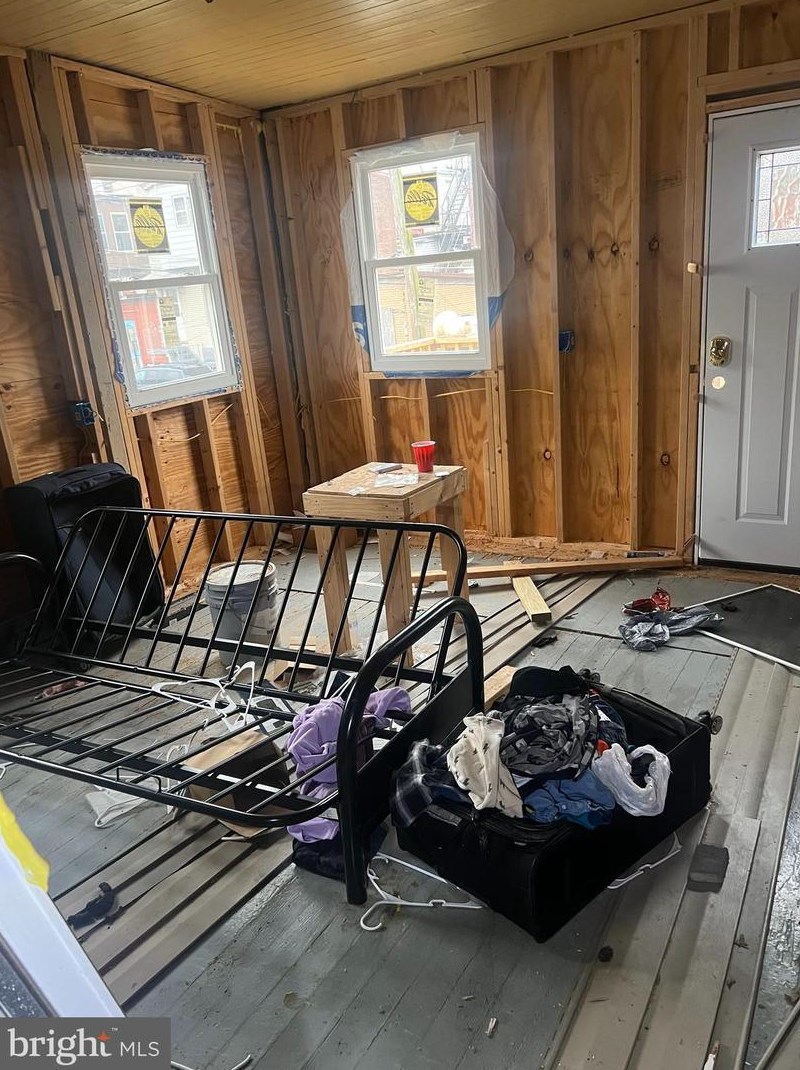 18 Evergreen St, Harrisburg PA 17104-1037 exterior