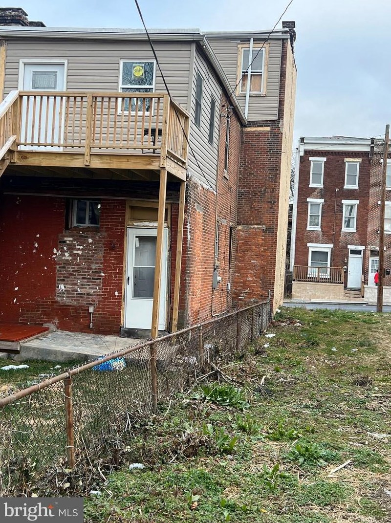 18 Evergreen St, Harrisburg PA 17104-1037 exterior