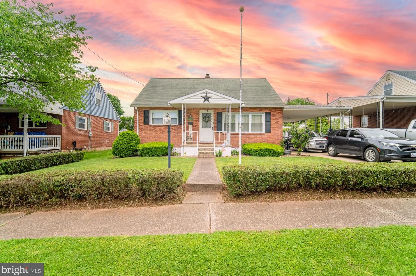 219 Ridge Ave, Hbg Inter Airp, PA 17057-2033