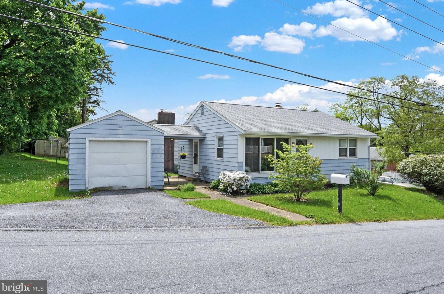 1140 6th Ave, Harrisburg, PA 17113-1325