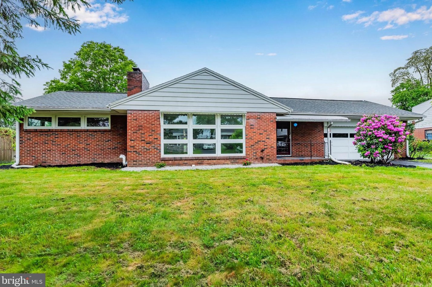 4106 Green Ct, Harrisburg, PA 17110-1619