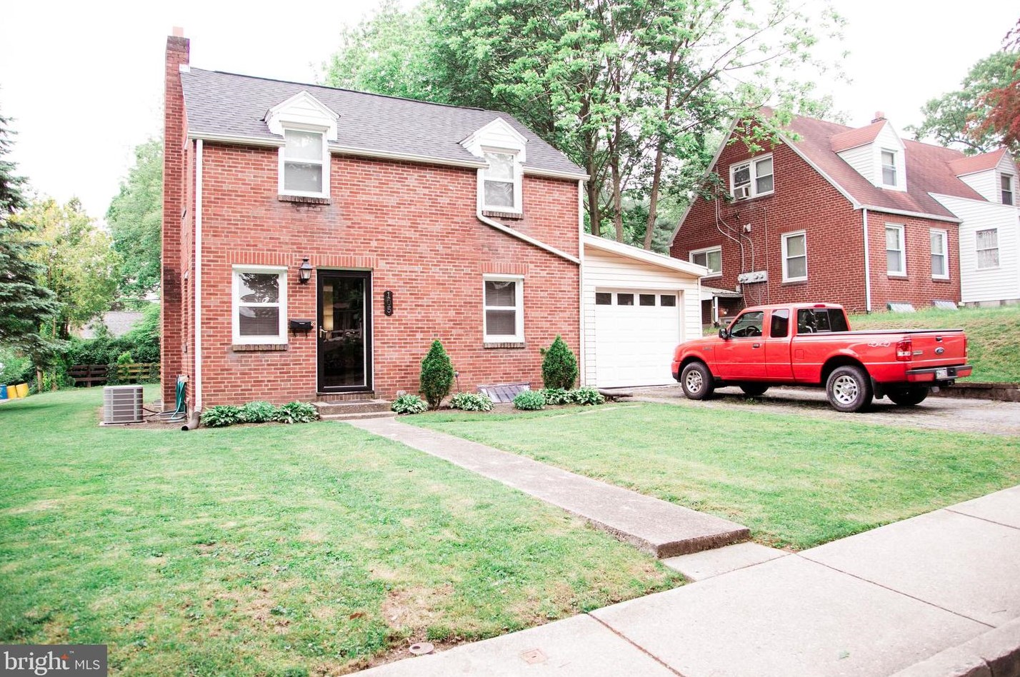 105 Penrose St, Harrisburg, PA 17109-3926