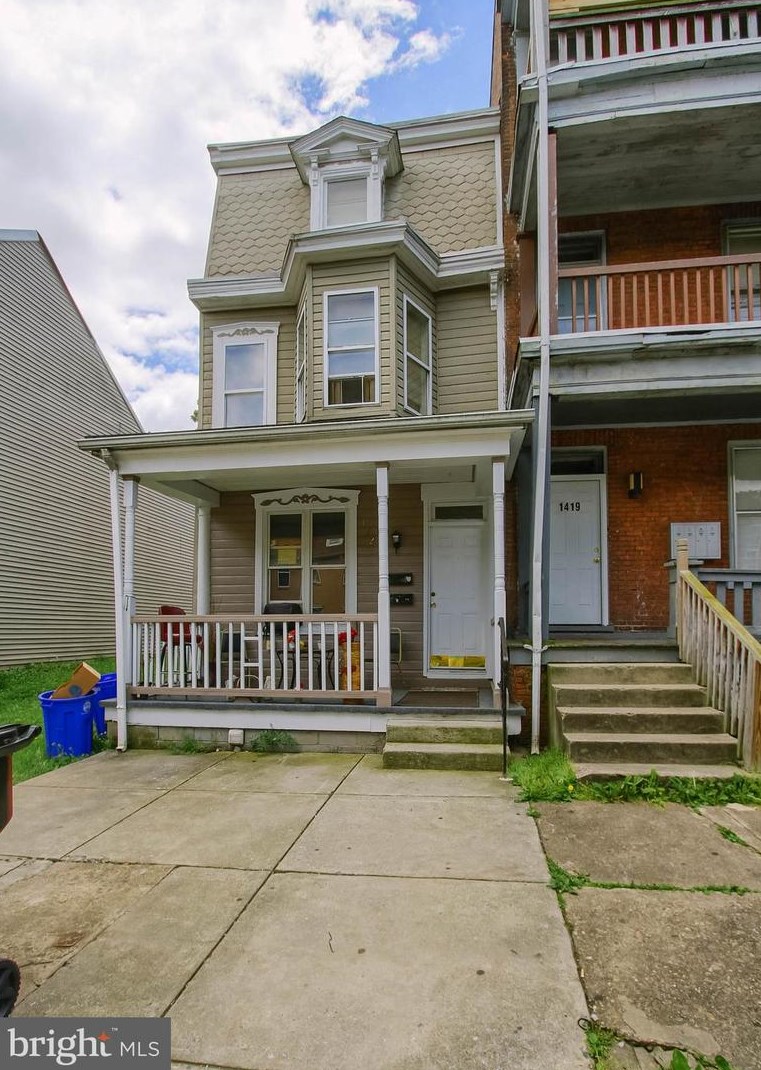 1421 Vernon St, Harrisburg, PA 17104-1182