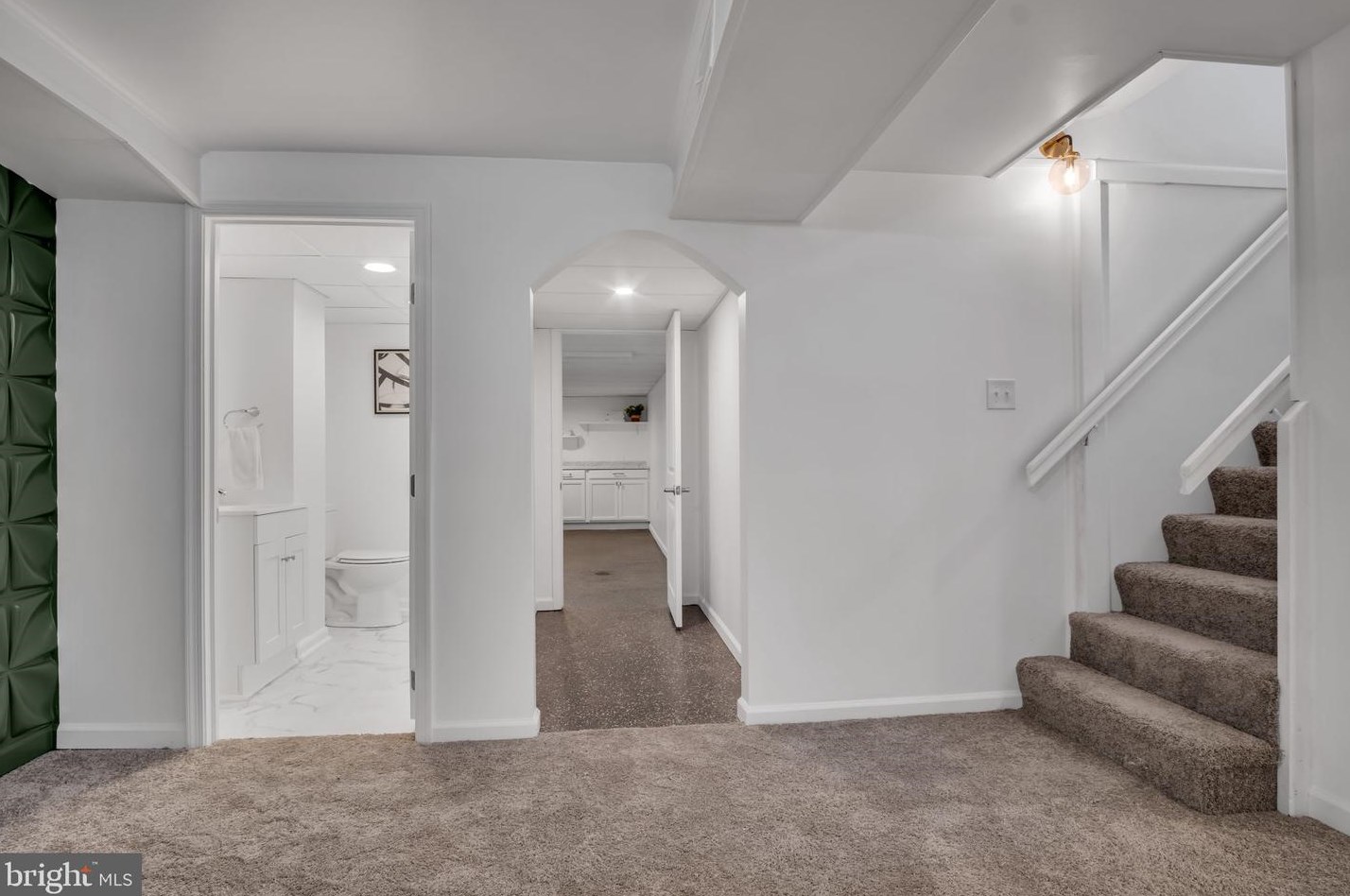 2432 Green St, Harrisburg PA  17110-1113 exterior