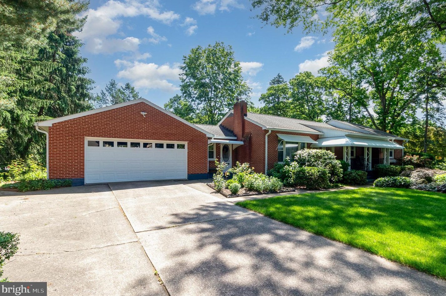 919 Wilhelm Rd, Harrisburg, PA 17111-2108